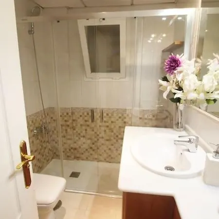Clasica: Amigos Y Familia. Parking Gratis! Apartment Seville